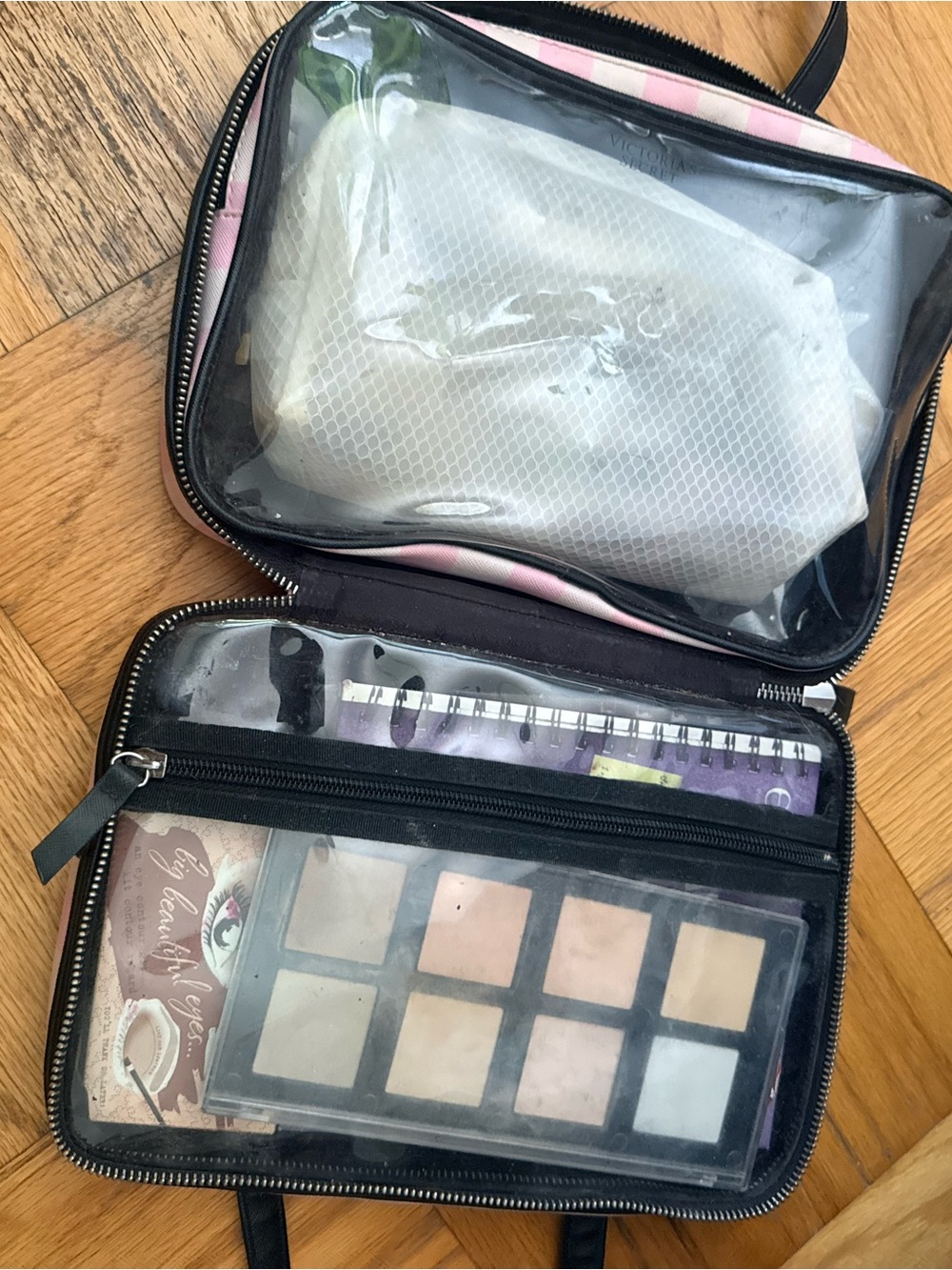 Makeup bundle - Picture 7 of 7